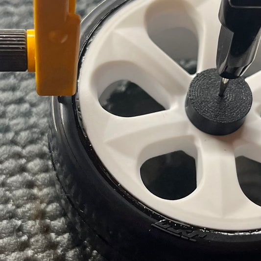 1/10 Sedan Wheel Center Plug Set