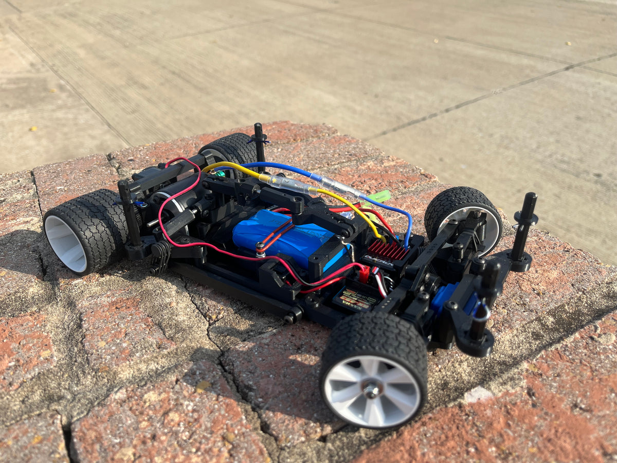 123-QHR-03 Qlub Spec GT12 Kit- BUILT