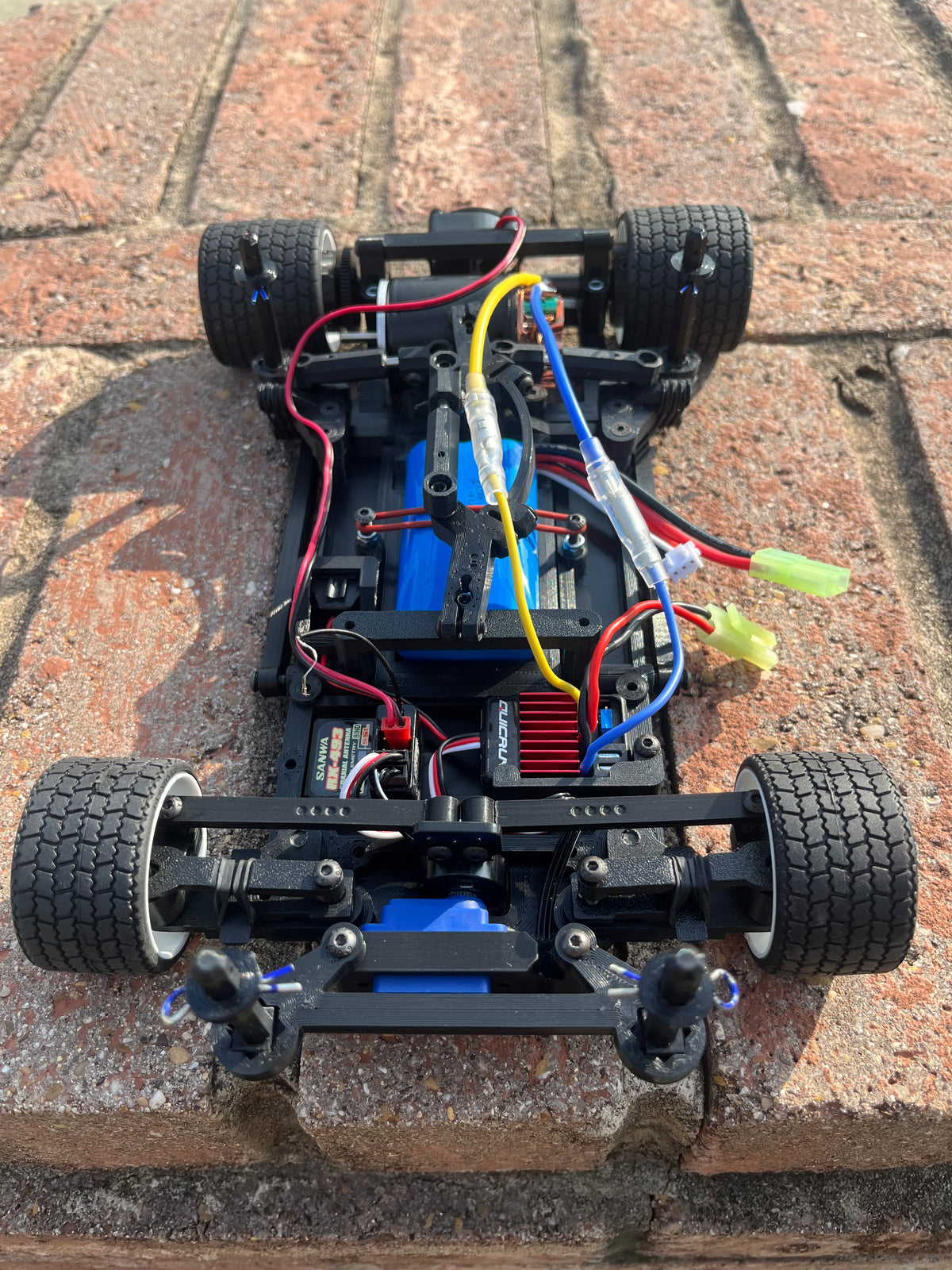 123-QHR-03 Qlub Spec GT12 Kit- BUILT