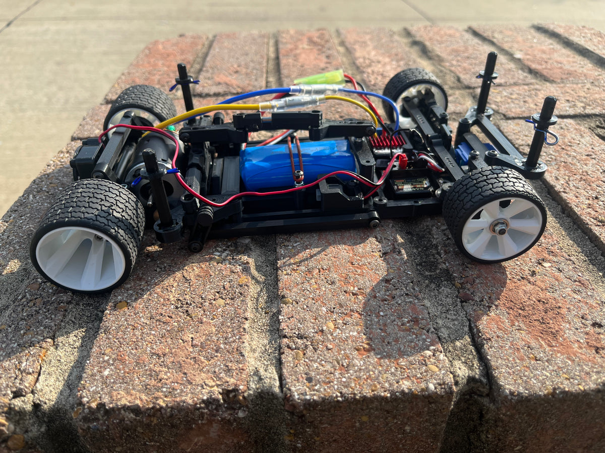 123-QHR-03 Qlub Spec GT12 Kit- BUILT